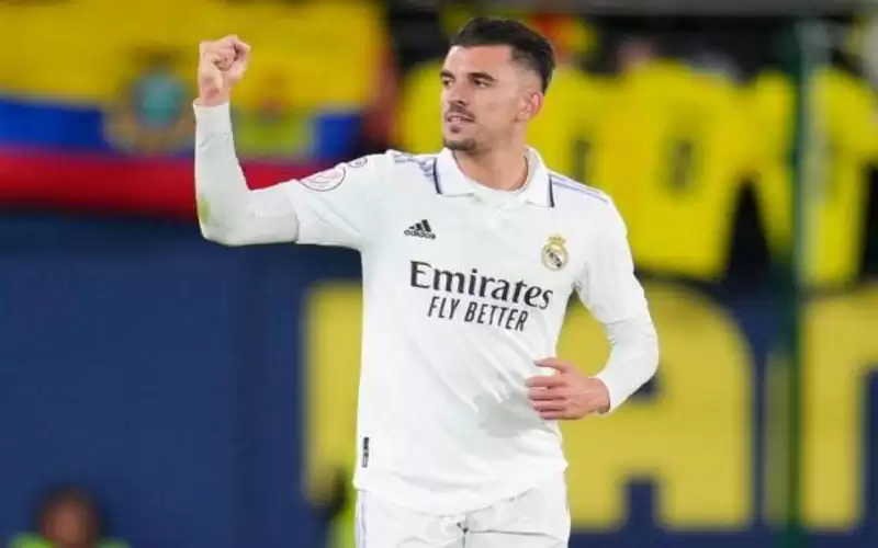 ريال مدريد يجدد عقد سيبايوس حتى