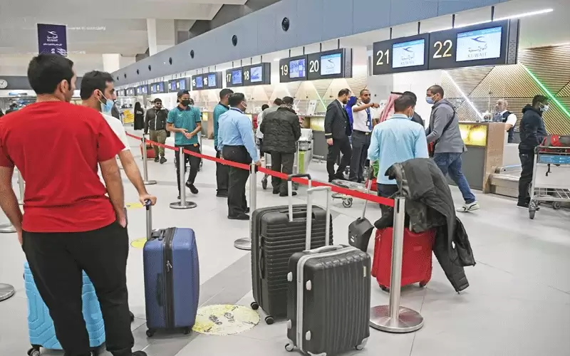 موسكو- عمان .. ازدحام المسافرين يرفع