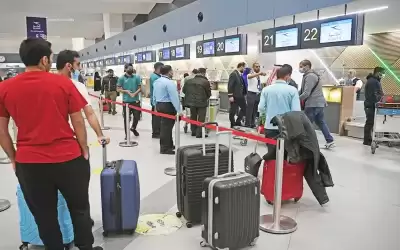 موسكو- عمان .. ازدحام المسافرين يرفع