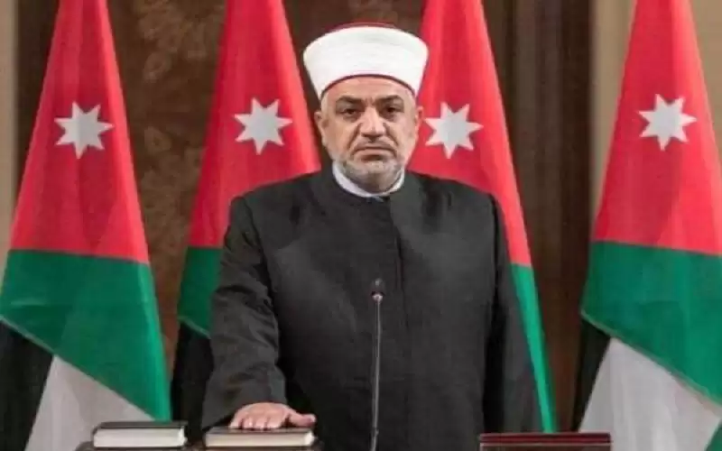 وزير الأوقاف يتفقد بعثتي حج القوات