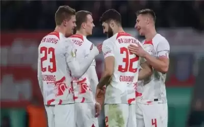 بـ 90 مليون يورو .. مان