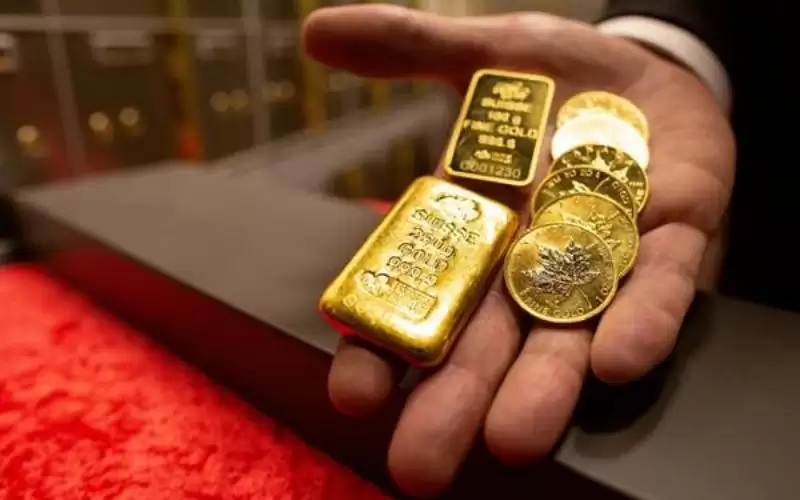 الذهب يصعد بدعم من تراجع الدولار