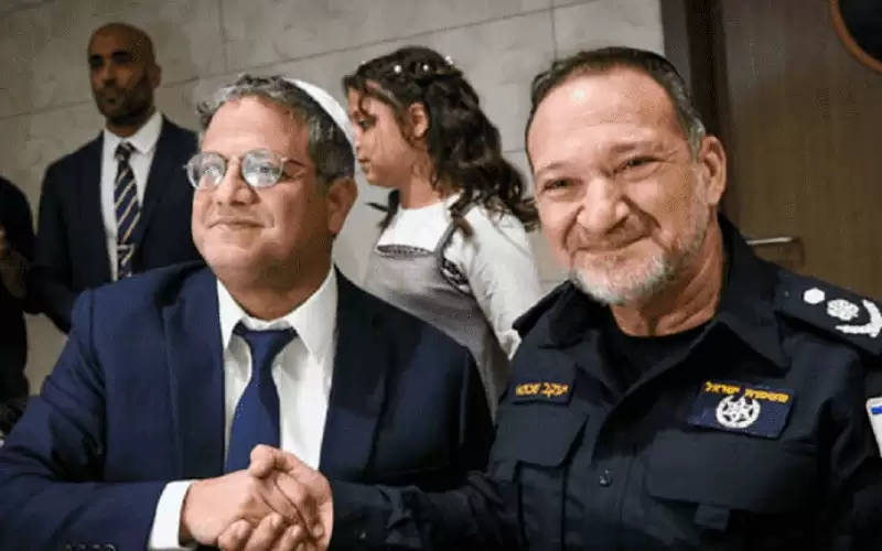 بن غفير يعلن تنحي المفوض العام