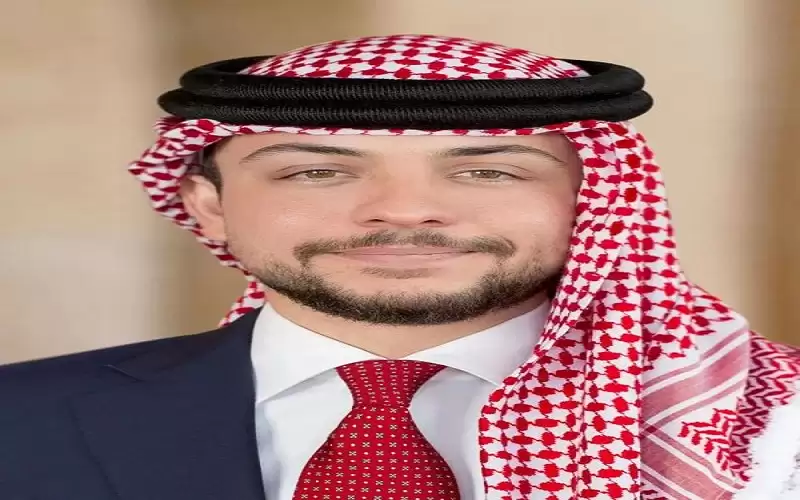 ولي العهد مهنئا بالعيد: بارك الله
