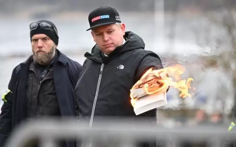 الشرطة السويدية تصدر إذنا بإحراق المصحف