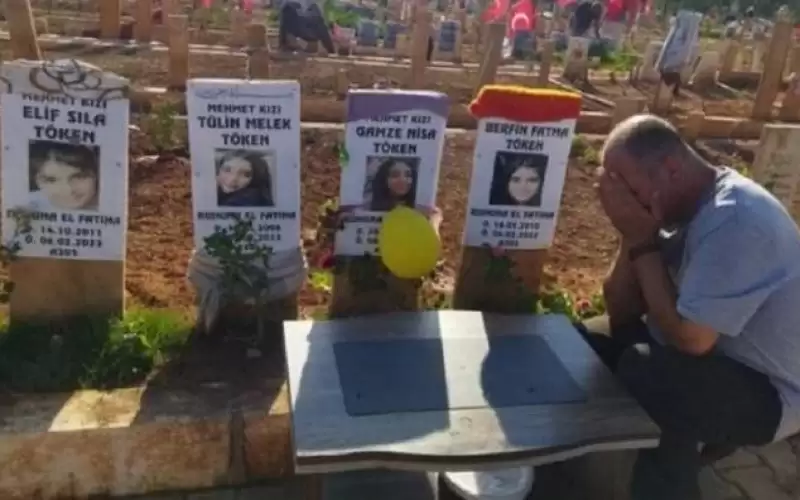 فقدهن بالزلزال .. تركي يقضي العيد