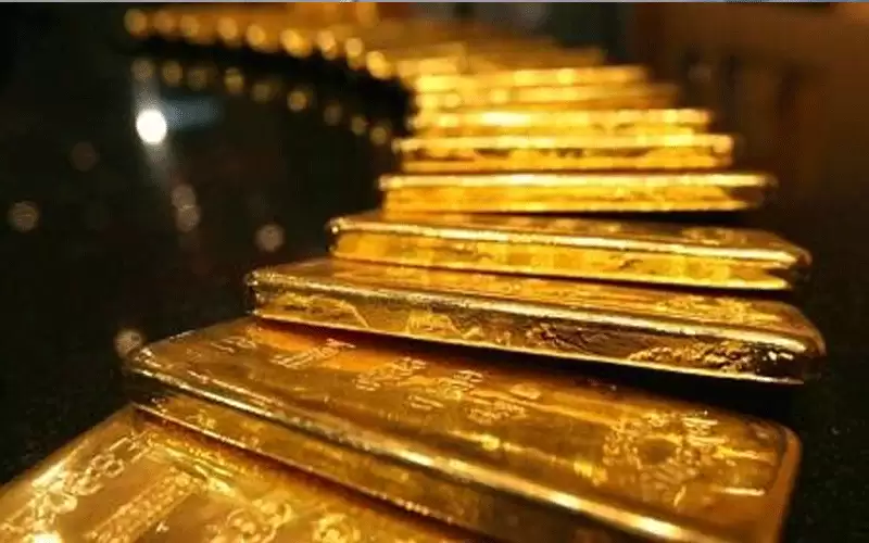 الذهب قرب أدنى مستوياته عالميا منذ