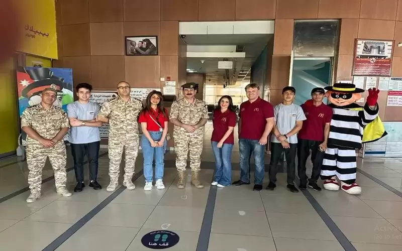 ماكدونالدز يرسم بهجة العيد على وجوه