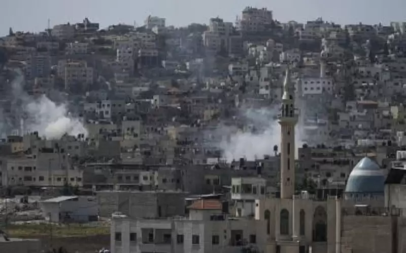 الاحتلال يقصف مسجد الأنصار في مخيم