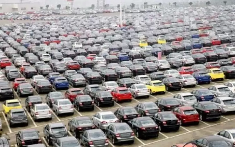 تراجع التخليص على مركبات البنزين 20%