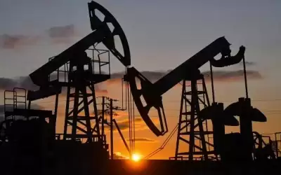 استقرار النفط وسط وتوقعات شح المعروض