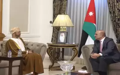 الخصاونة يستقبل وزير الخارجية العماني