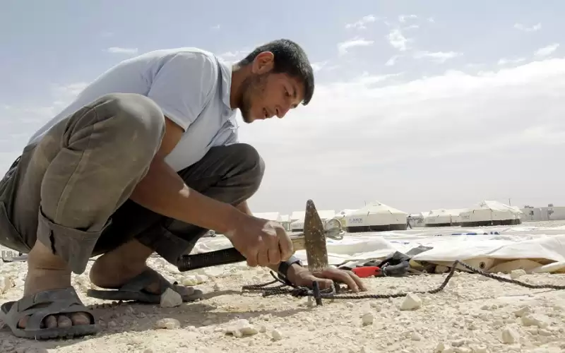 مفوضية اللاجئين: تراجع دخل السوريين في