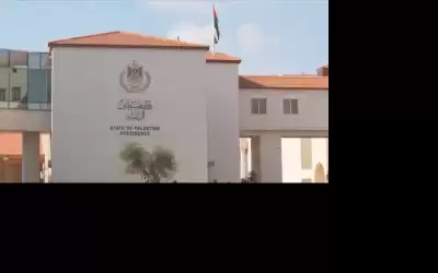 وزير الخارجية العماني يصل فلسطين عبر