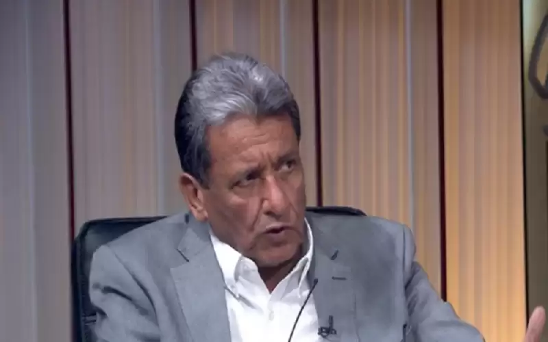 عزايزة: من يعطل الحياة الحزبية في