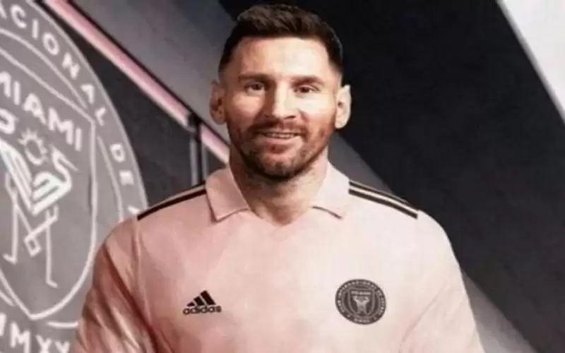 مفاجأة مدوية.. ميسي يشعل نهائي الكأس