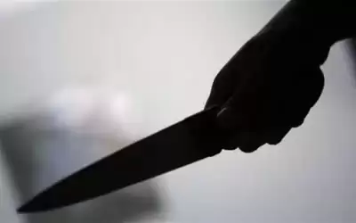 مواليد 2006.. شاب يطعن زوجته بالشونة