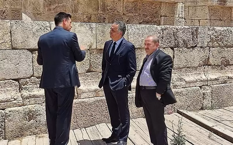 القيسي يوعز بإنشاء متحفين وسط الساحة