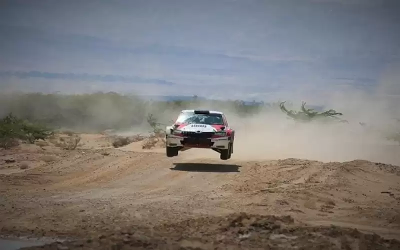 انطلاق سباق الحسين لتسلق مرتفع الرمان