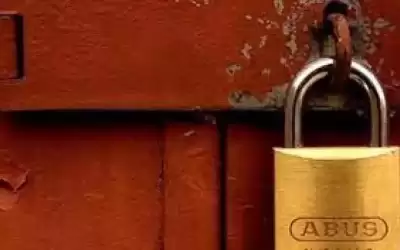 بلدية إربد: إغلاق احدى المنشآت التجارية