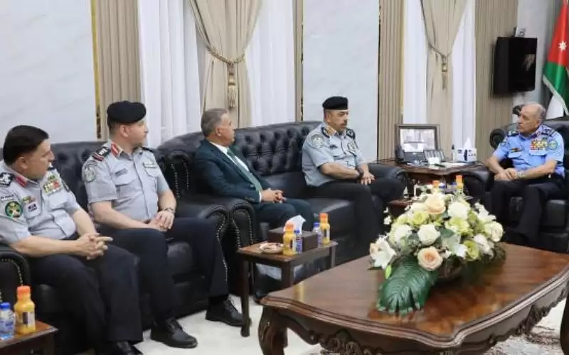 مدير الأمن العام يلتقي مدير الدفاع