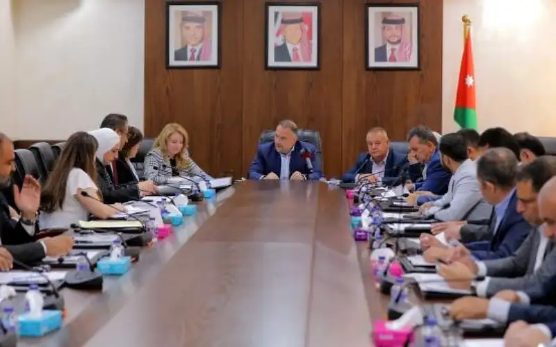 الحكومة: أنجزنا 90 % من أنظمة