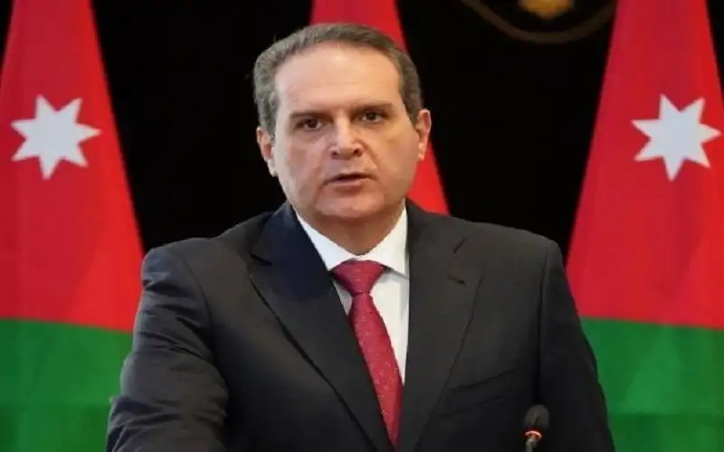 وزير الصحة يتفقد الخدمات الصحية في