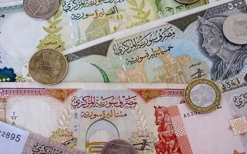 انهيار جديد بسعر صرف الليرة السورية