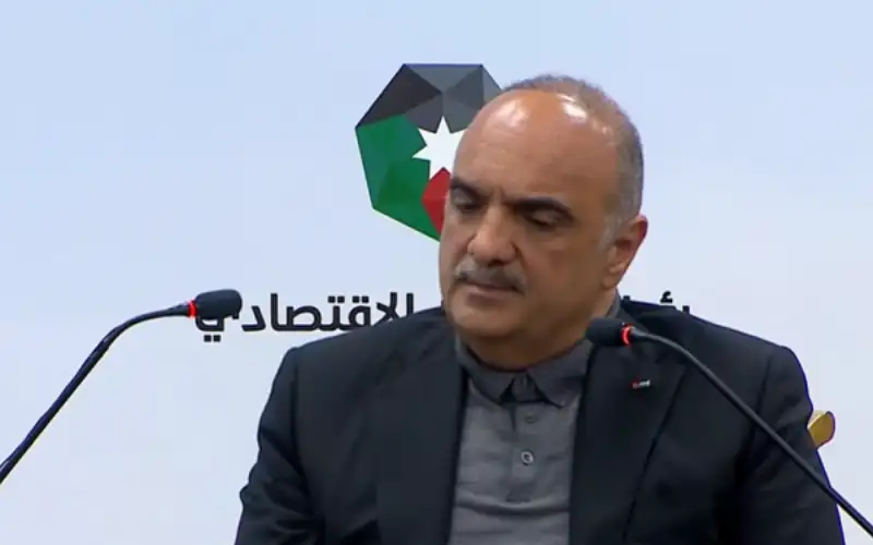 الخصاونة يتوقع انخفاض الأحزاب القائمة قبيل