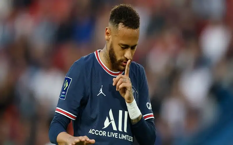 بعد ارتباط اسمه بالسعودية وبرشلونة.. نيمار