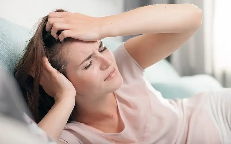 متى تسبب المسكنات الصداع؟