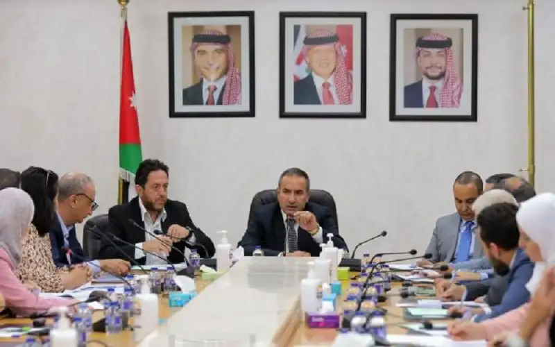 طاقة النواب تشترط عدم تحميل الخزينة