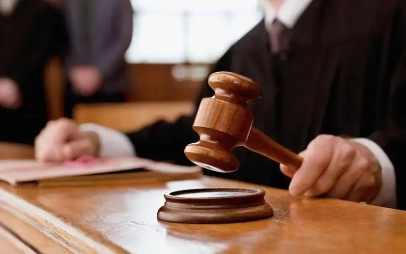 الحبس 30 عاما لخادمة قتلت فتاة