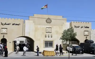 (أمن الدولة) تمهل 54 متهما لتسليم