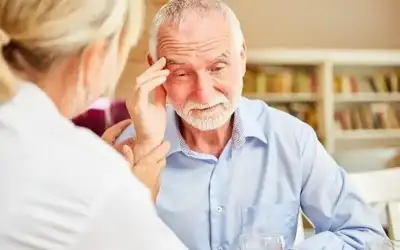 هل الزهايمر والخرف مرض واحد ؟