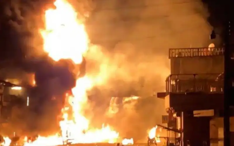 انفجار تنك بنزين داخل محطة محروقات