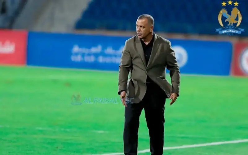ابو عابد يقدم استقالته من تدريب