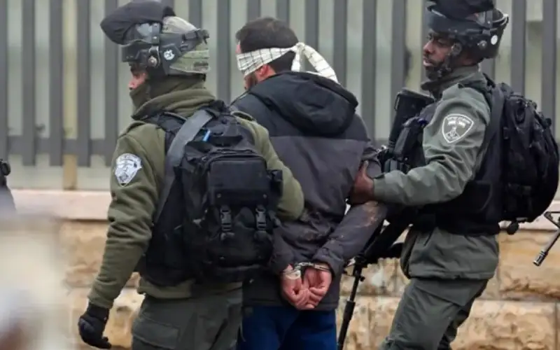 الاحتلال يعتقل أكثر من 4300 فلسطيني