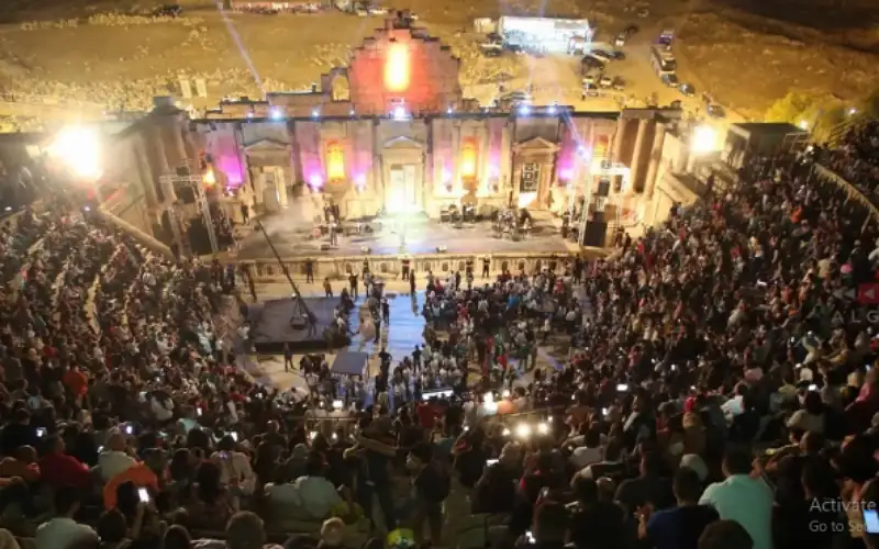 منع إدخال بعض المواد الغذائية لموقع