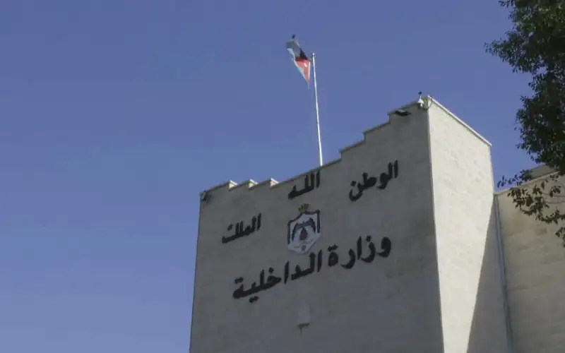 الداخلية توضح آلية دخول السوريين المقيمين