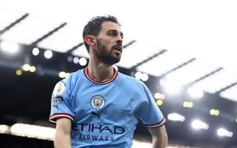 مانشستر سيتي يحبط مساعي باريس سان