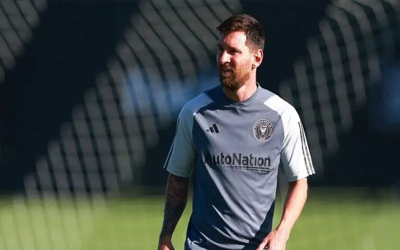 اختيارات غريبة من ميسي لأفضل زملاء