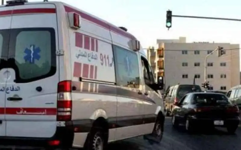 وفاة و18 إصابة بحادث تصادم حافلة