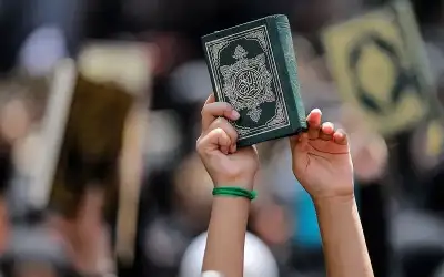 الدنمارك.. حرق القرآن أمام سفارات دول