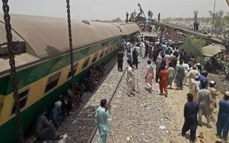 15قتيلا و50 مصابا بحادث قطار في