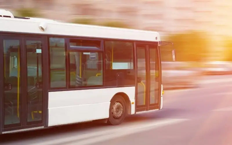 20 حافلة كهربائية صديقة للبيئة في