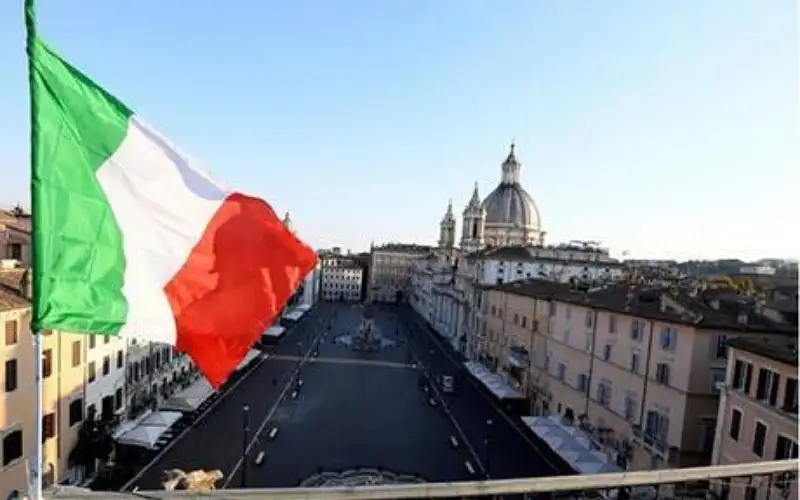 ايطاليا تفرض ضريبة 40٪؜ على البنوك