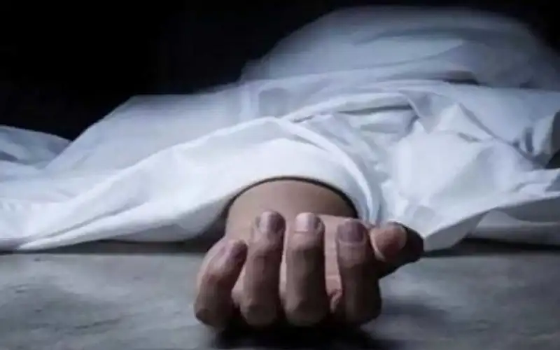 العثور على جثة شخص مطعونا بعمان