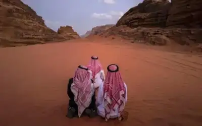 الأميرة غيداء تغرد: مشهد صلاة في