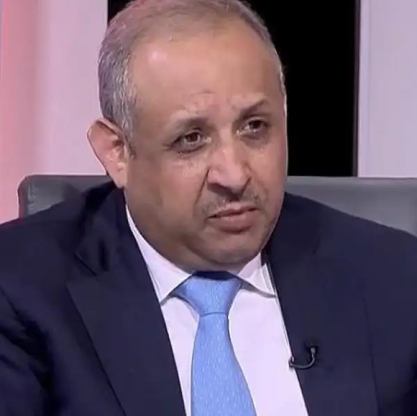 العجارمة: صلاحية الملك بنقض القوانين ..